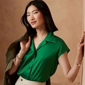 Banana Republic NWOT blouse